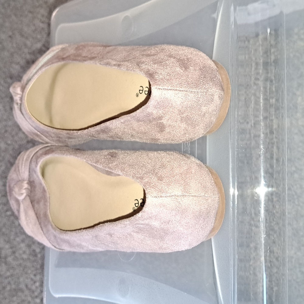 Size 7.5 light brown suede, flat shoes Ataiwee - Picture 2 of 7